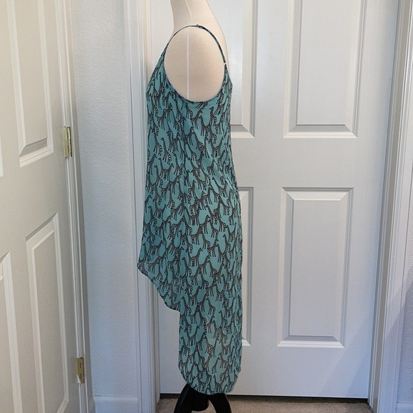 036: AMBIANCE APPAREL giraffe print swimsuit coverup in women’s size medium - Picture 6 of 9